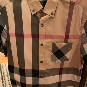 Burberry button up short sleeve